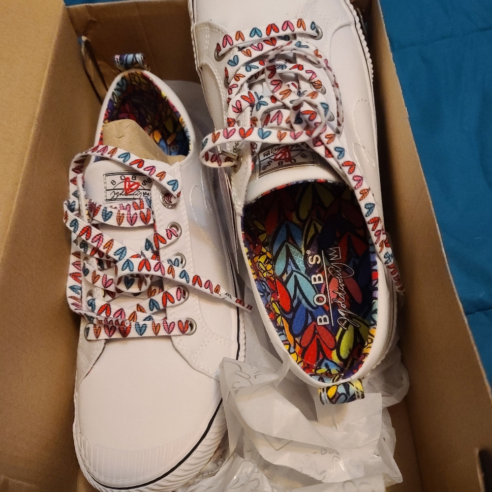 Bob's skechers tennis